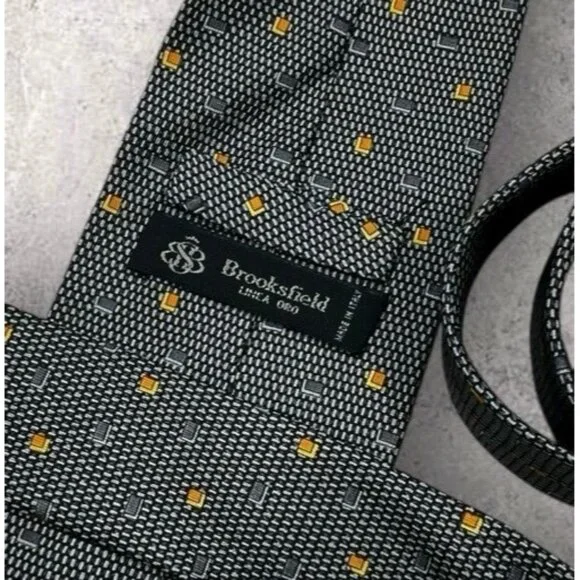 BROOKSFIELD Silk Tie ITALY Gray Gold Geometric W:3.7" EUC - Picture 2 of 6